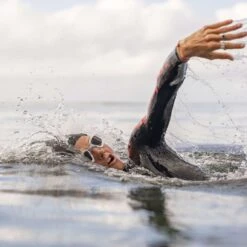 AQUASPHERE Kayenne Pro Zwembril - Bruin Gepolariseerd - Wit/Grijs -Zwemuitrusting aquasphere kayenne pro swim goggles brown polarized 1 1438416