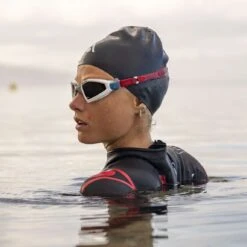 AQUASPHERE Kayenne Pro Zwembril - Bruin Gepolariseerd - Wit/Grijs -Zwemuitrusting aquasphere kayenne pro swim goggles brown polarized 2 1438417