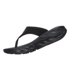 Hoka Ora Recovery Flip Dames Teenslippers - Zwart / Dark Gull Gray 11 Hoka Ora Recovery Flip Dames Teenslippers - Zwart / Dark Gull Gray -Zwemuitrusting hoka one one ora recovery flip 2 women thongs black dark gull gray 03 856399