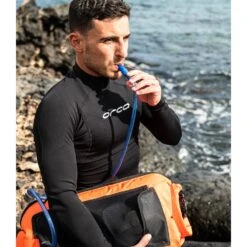 Orca Openwater Base Layer Long Sleeve Shirt - Black -Zwemuitrusting orca openwater base layer long sleeve shirt black 21 1478648