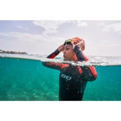 Zone3 Venture Women's Wetsuit - Black/orange -Zwemuitrusting zone3 venture wetsuit black 1 1275871